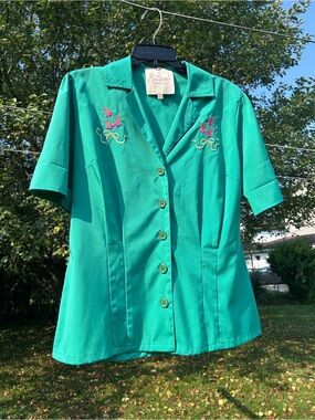 Vintage 2010s Myrtlewood of California ModCloth button up blouse!